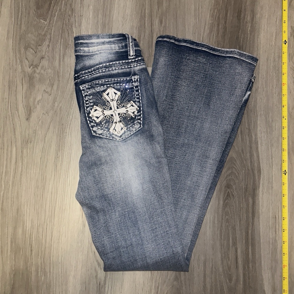 Love SOHO Low Rise Bootcut Jeans Size 00 Embroidered Rhinestone Pockets Y2K